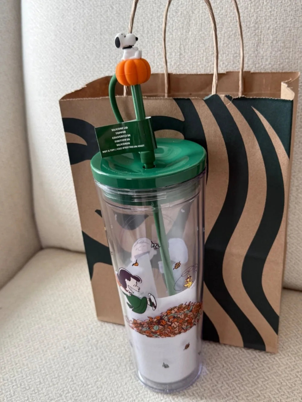 Starbucks Peanuts Snoopy Clear Tumbler Cup Green Lid & Straw Pumpkin Topper